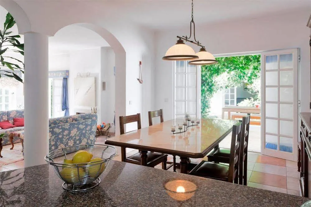 Bed and Breakfast Flow House - Guesthouse Surf Kite Surf School Λάγος