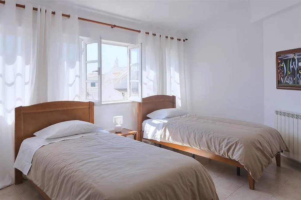 Flow House - Guesthouse Surf Kite Surf School Lagos 3*,  Portugalsko