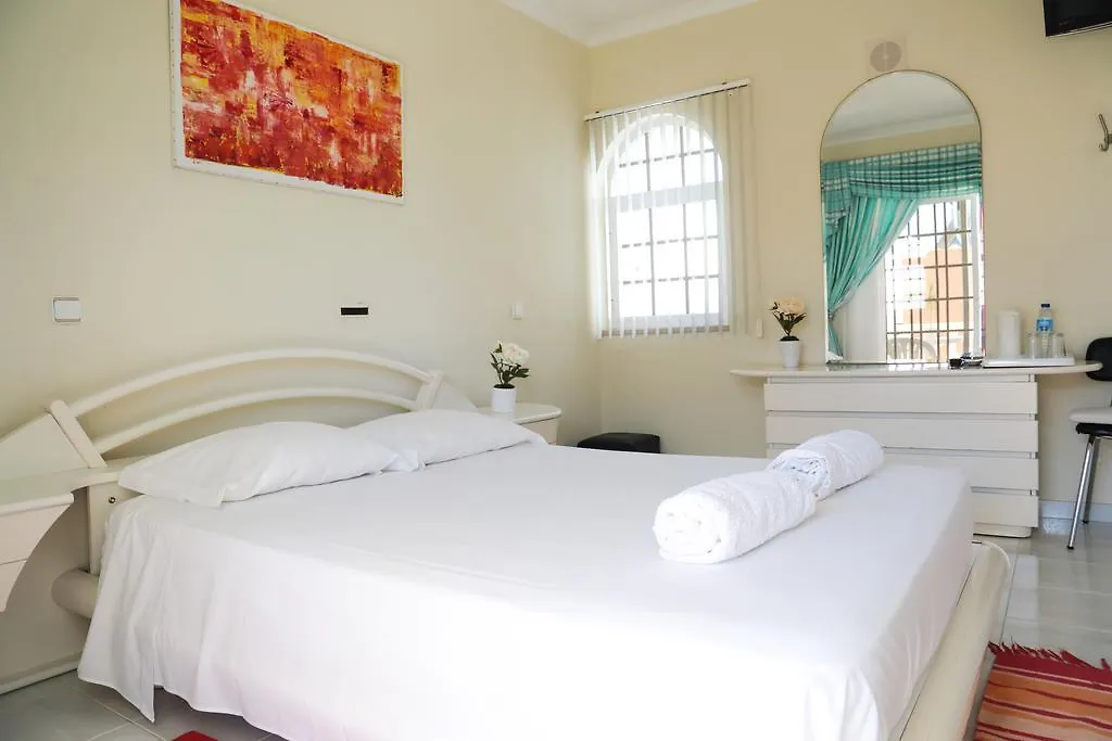 Flow House - Guesthouse Surf Kite Surf School Lagos